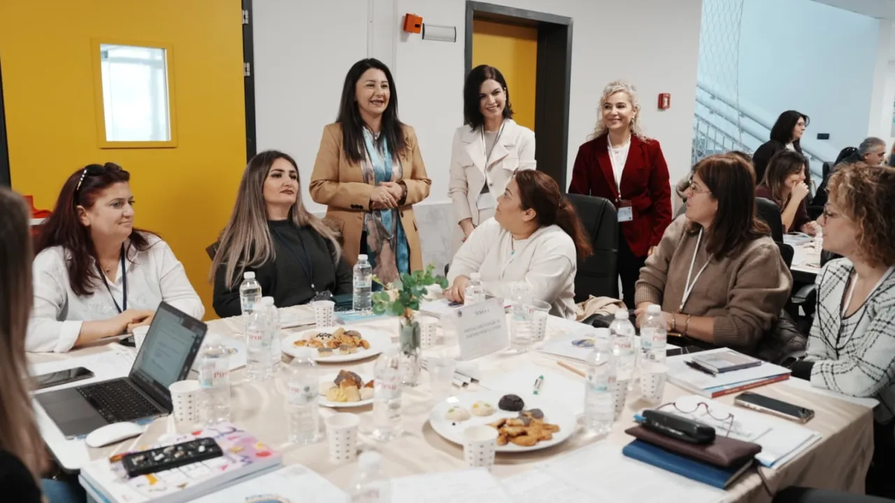 İzmir Karşıyaka'da Aileyi merkeze alan çalıştay...