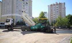 Kayseri Melikgazi'de asfalt çalışması sürüyor