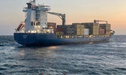 Bulgaristan'a seyir halindeki konteyner gemi Boğaz'da arızalandı