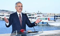İzmir Yeni Foça Yat Limanı hizmete açıldı