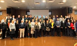 İzmir 'İleri Yaş'ta yol haritası belirliyor