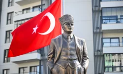 Bornova’da Abide-i Hürriyet Meydanı açıldı