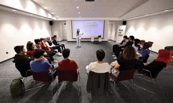 Denizli Büyükşehir ile gençler geleceğe koşuyor