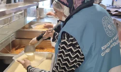 Gençler israfı önlüyor, iyiliği paylaşıyor...