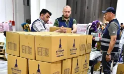 İzmir Büyükşehir’den bayramlık gıda kolisi desteği