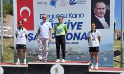 Bursa Büyükşehir Belediyesporlu kanocular madalyaları topladı