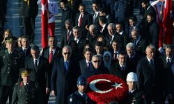 Kahraman şehitlerimizi rahmetle yâd ediyoruz.