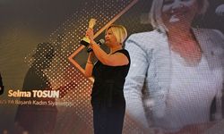 2025 Yılı Başarılı Kadın Siyasetçi Ödülü Selma Tosun’a Verildi