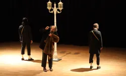 Sakarya'da 'Carmen' tiyatroseverlerden alkışları topladı