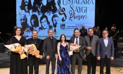 Antalya'da Türk müziğinin ustalarına saygı konseri