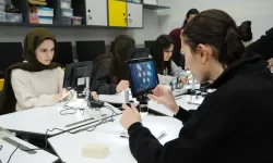 Bursa'da kızlarla bilimsel ve teknolojik buluşma