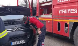 Bilecik Pazaryeri'nde seyir halindeki minibüste yangın