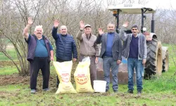 Kocaeli'de gübreler toprakla buluşuyor, yüzler gülüyor