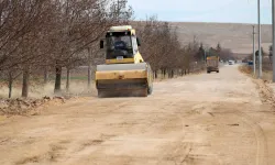 Konya Karatay'da yol ve altyapı çalışmaları tüm hızıyla sürüyor