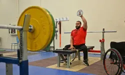 Milli halterci Faruk Öztürk'ün hedefi Olimpiyat Madalyası