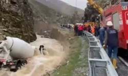 Bitlis Hizan'da beton mikseri kazası