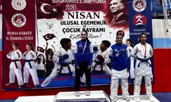 Bursa Büyükşehirli karateciler göz doldurdu