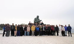 İstanbul Maltepeli öğrencilerden Çanakkale'ye duygusal ziyaret