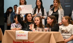 İzmir Bornova'da minik zihinler yarıştı