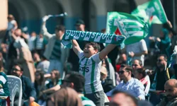 Millet Bahçesi'nde dev ekranda Bursaspor coşkusu