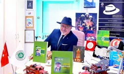 Necmi Cemal'den üçüncü kitap... Yazı tarzında yeni dönem