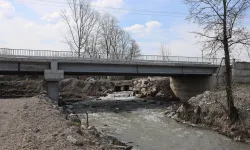 Sakarya'da Karapürçek Mesudiye Köprüsü ile geçişler güvenli hale geldi