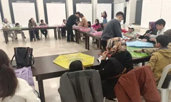 İstanbul Maltepe'de annelere özel uçurtmalar tasarlandı