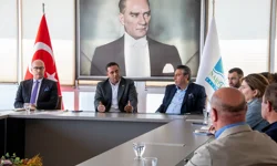 İzmir Narlıdere'de muhtarlarla ortak akıl buluşması