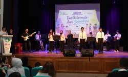 Kocaeli İzmit'te özel bireylerden sanat dolu performans