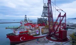 Yıldırım sondaj gemisi Karadeniz'e açıldı... İlk görev 20 Mayıs'ta Türkali-16 Kuyusu