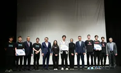 BTÜ'de Liselerarası Veri Olimpiyatı ödülleri sahiplerini buldu