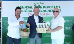 Kandıralı çiftçinin deposu Kocaeli Büyükşehir'den
