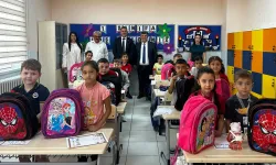 Lalapaşa'da minik öğrencilere okul desteği