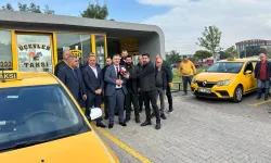 Anahtar Parti Bursa'dan taksi esnafına destek... Kuralsız taşımacılığa karşıyız
