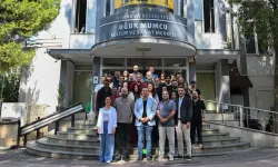 Bornova'da tiyatro coşkusu kesintisiz sürecek