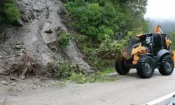Bursa Osmangazi'de toprak kaymasına hızlı müdahale