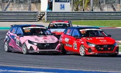 İstanbul Park'ta zirve mücadelesi nefes kesti