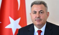 Elban, tüm İzmirlileri Türk bayraklarıyla birlikte kutlamalara davet etti...