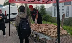Kocaeli'de İzmit Belediyesi Beslenme Saati Projesine devam ediyor 