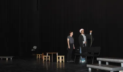 Tamer Karadağlı’dan Gaziantep Şehir Tiyatrosu’na ziyaret