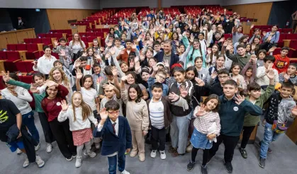 İzmir'de kadın ve çocuk odaklı sosyal politikalar güçleniyor