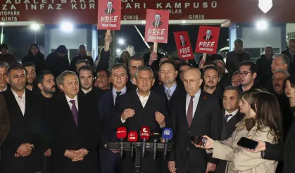 Özgür Özel'den Sincan Cezaevi'nde Tanju Özcan'a ziyaret