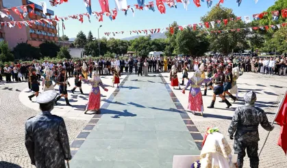 Efes Selçuk'un kurtuluşunun 104'üncü yılı törenle kutlandı