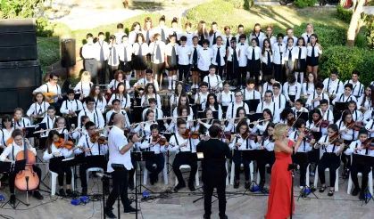 Antalya Muratpaşa, genç seslerini arıyor