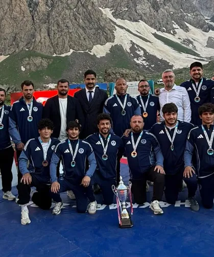 Kırkpınar'dan Balkanlara Kağıtspor fırtınası