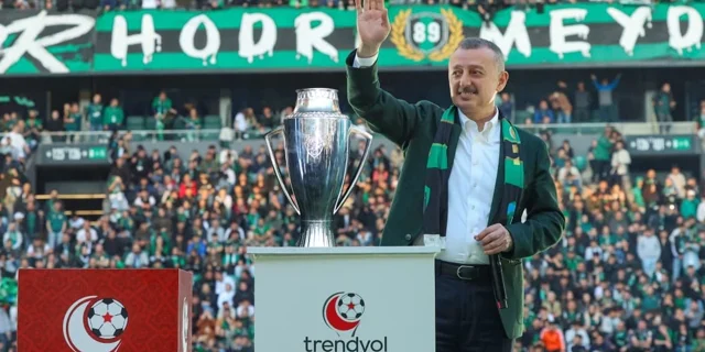 Başkan Büyükakın'dan Kocaelispor'a 60. yıl mesajı