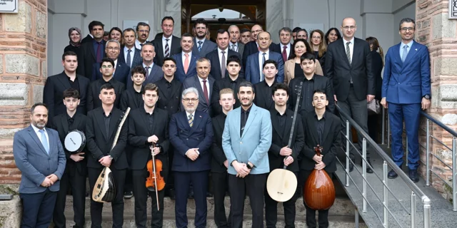 Bir Şehir Bin Derslik Bursa projesi tanıtıldı