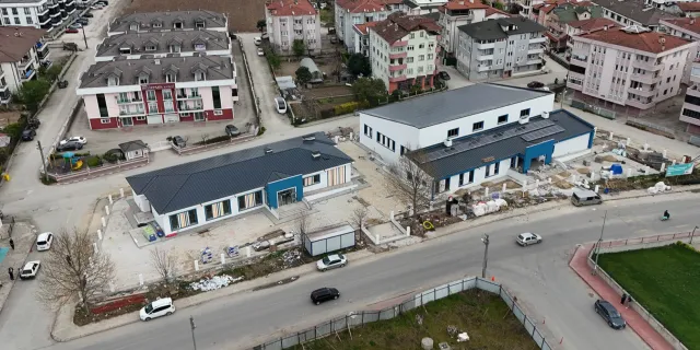 Sakarya'da Arifiye Yüzme Havuzu şekilleniyor