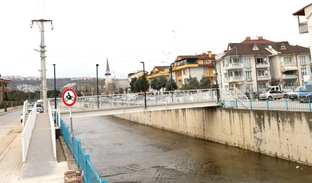 Kocaeli'de Akarca Yaya Köprüsü'ne engelli rampası