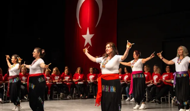 İzmir Bornova’da sanatın gecesi
